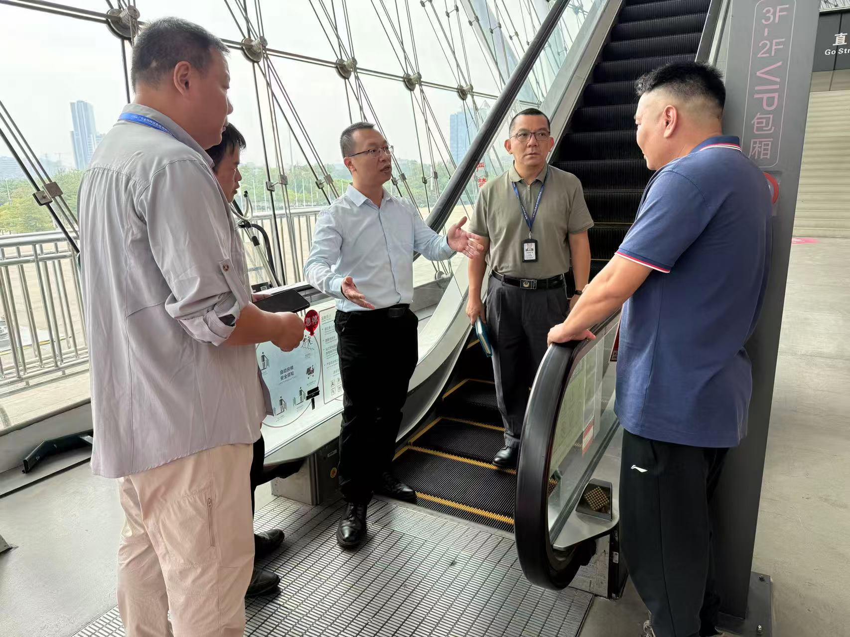 市局张凯斌副局长开展十五运会比赛场馆和接待酒店特种设备安全检查